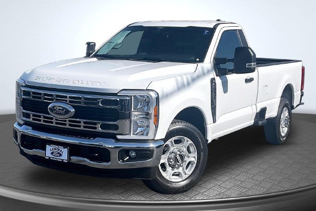Certified 2026 Ford F350 XLT RWD image 11
