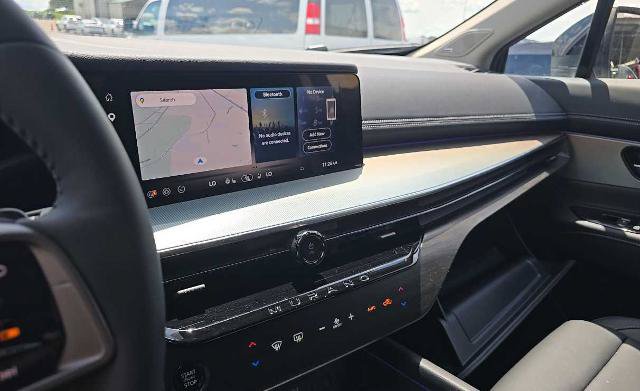 Used 2025 Nissan Murano SL AWD/4WD image 13