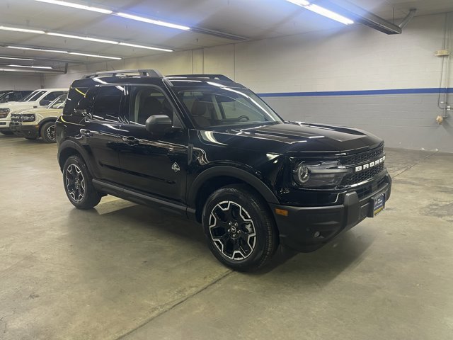 Certified 2025 Ford Bronco Sport Outer Banks w/ Outer Banks Tech Package+ AWD/4WD image 1