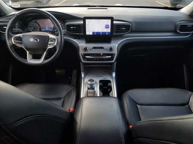 Certified 2023 Ford Explorer XLT w/ Equipment Group 202A image 28