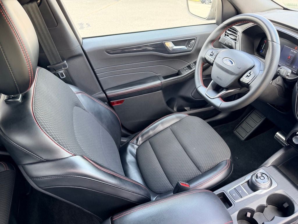 Certified 2023 Ford Escape ST-Line w/ Tech Pack #1 FWD image 14