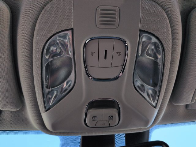Used 2021 Jeep Compass Limited w/ Sun and Sound Group AWD/4WD image 41