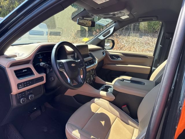 Used 2024 Chevrolet Suburban Premier AWD/4WD image 11
