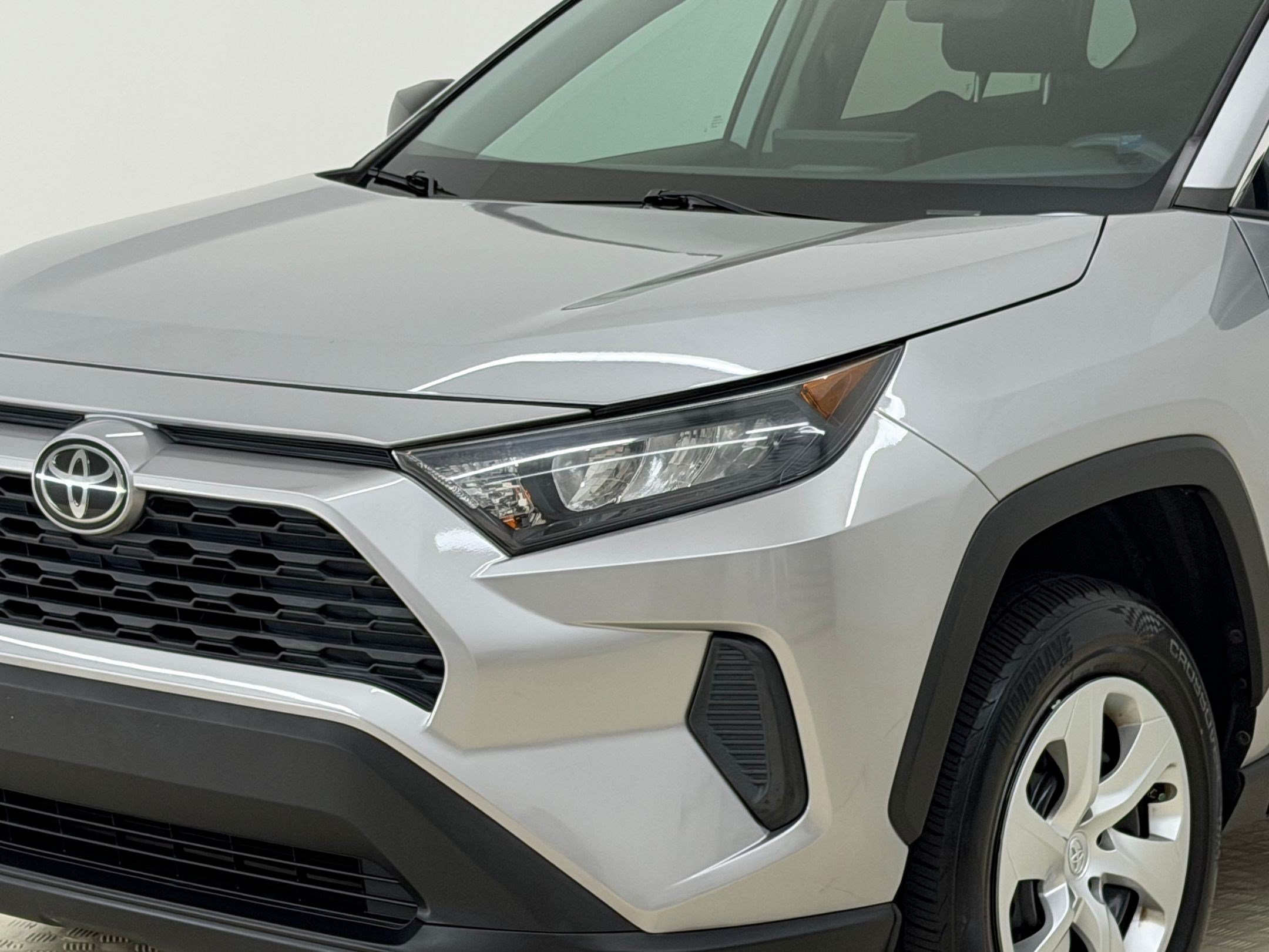 Used 2020 Toyota RAV4 LE FWD image 12