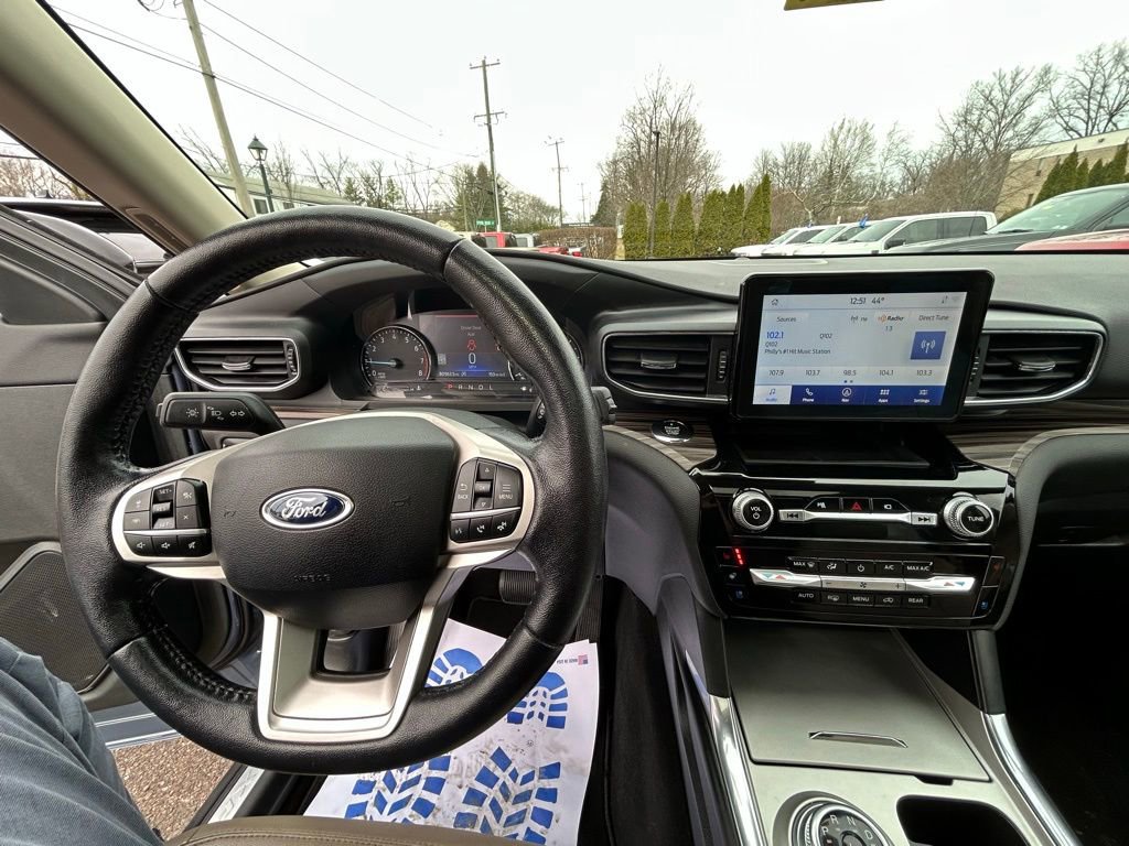 Certified 2021 Ford Explorer Limited w/ Equipment Group 301A image 26