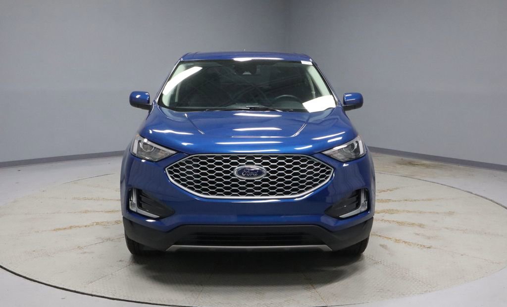 Certified 2024 Ford Edge SEL w/ Convenience Package AWD/4WD image 5