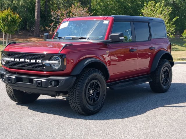 Certified 2025 Ford Bronco Badlands AWD/4WD image 8