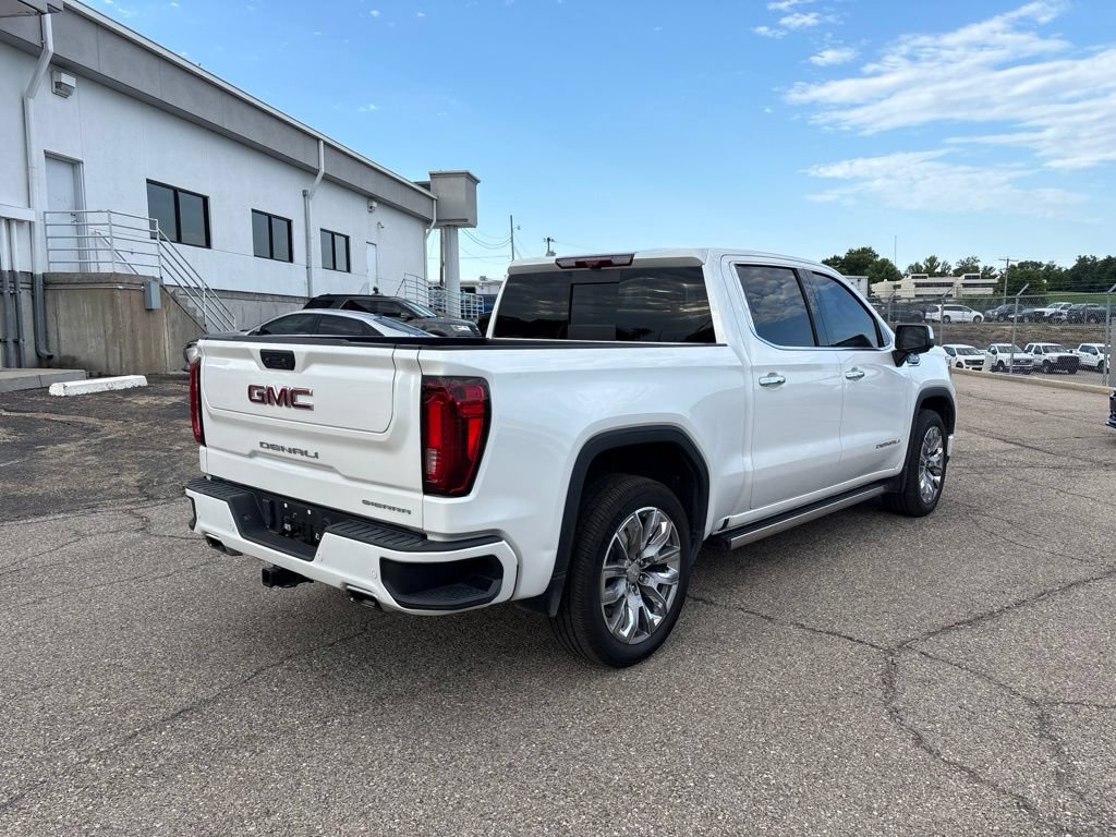 Used 2024 GMC Sierra 1500 Denali w/ Denali Reserve Package AWD/4WD image 7