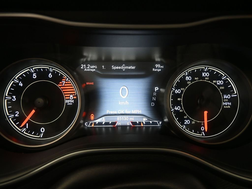 Used 2019 Jeep Cherokee Limited w/ Technology Group image 41