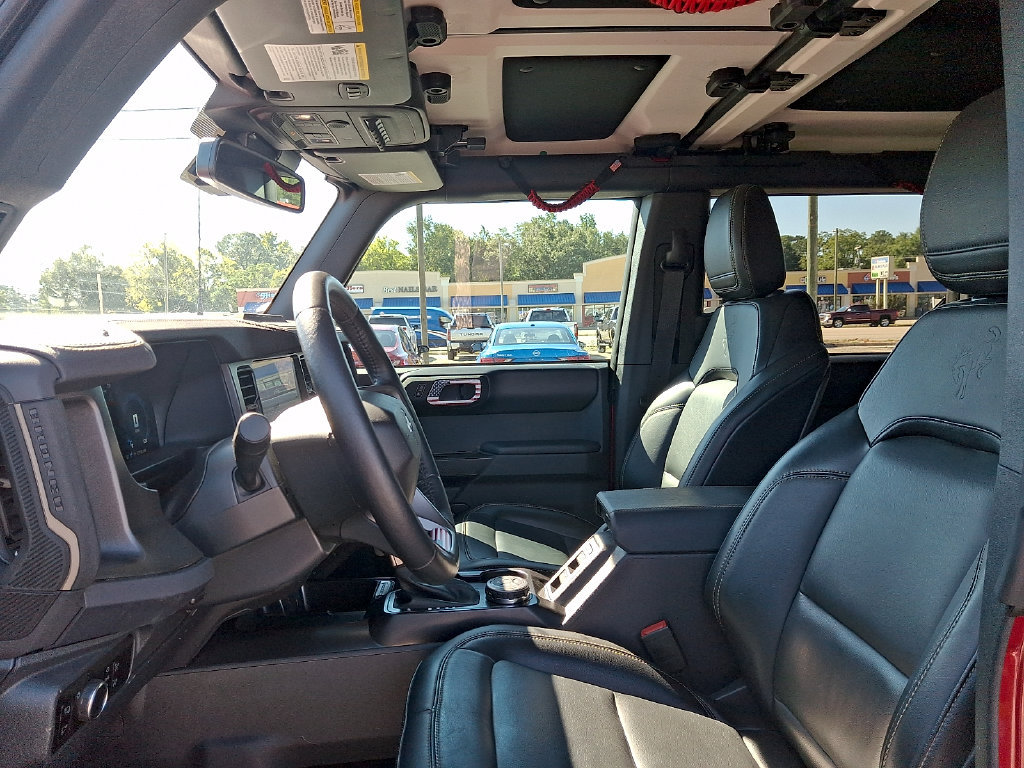 Certified 2025 Ford Bronco Badlands AWD/4WD image 13