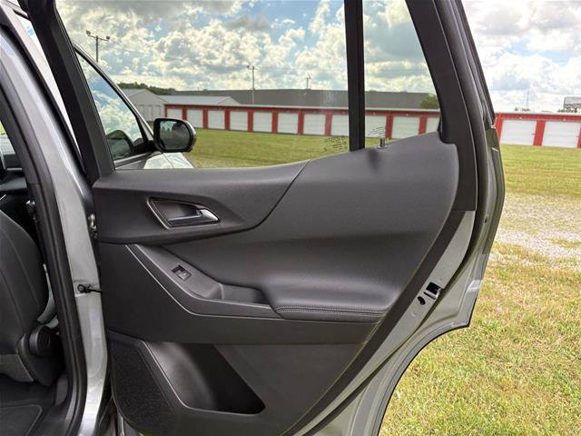 Used 2026 Chevrolet Equinox LT w/ Convenience Package II FWD image 29