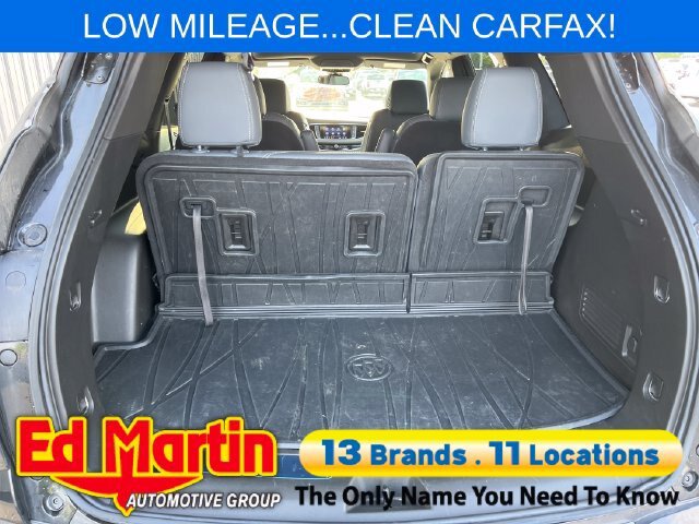 Used 2023 Buick Enclave Essence w/ LPO, Touring Package FWD image 7