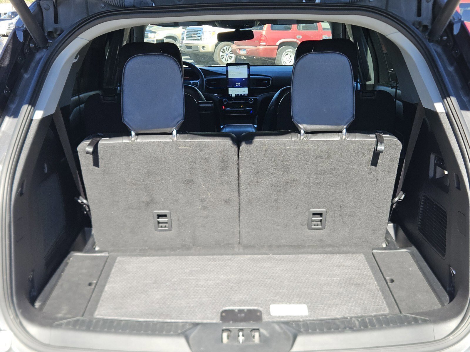 Certified 2022 Ford Explorer Limited w/ Limited Technology Package image 31