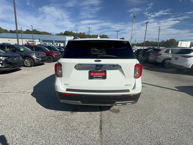 Certified 2023 Ford Explorer XLT w/ Equipment Group 202A AWD/4WD image 5