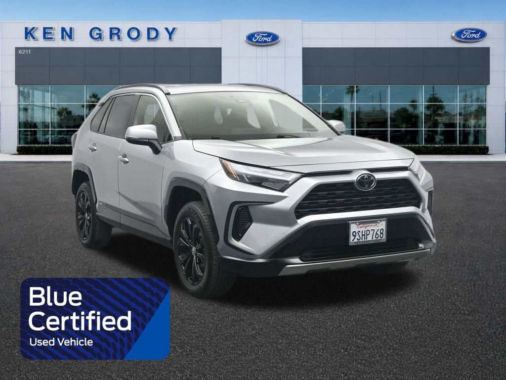 Used 2025 Toyota RAV4 SE