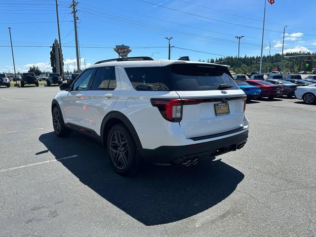 Certified 2025 Ford Explorer ST AWD/4WD image 4
