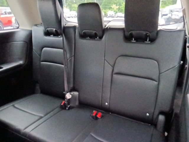 Used 2024 Nissan Pathfinder SL AWD/4WD image 28