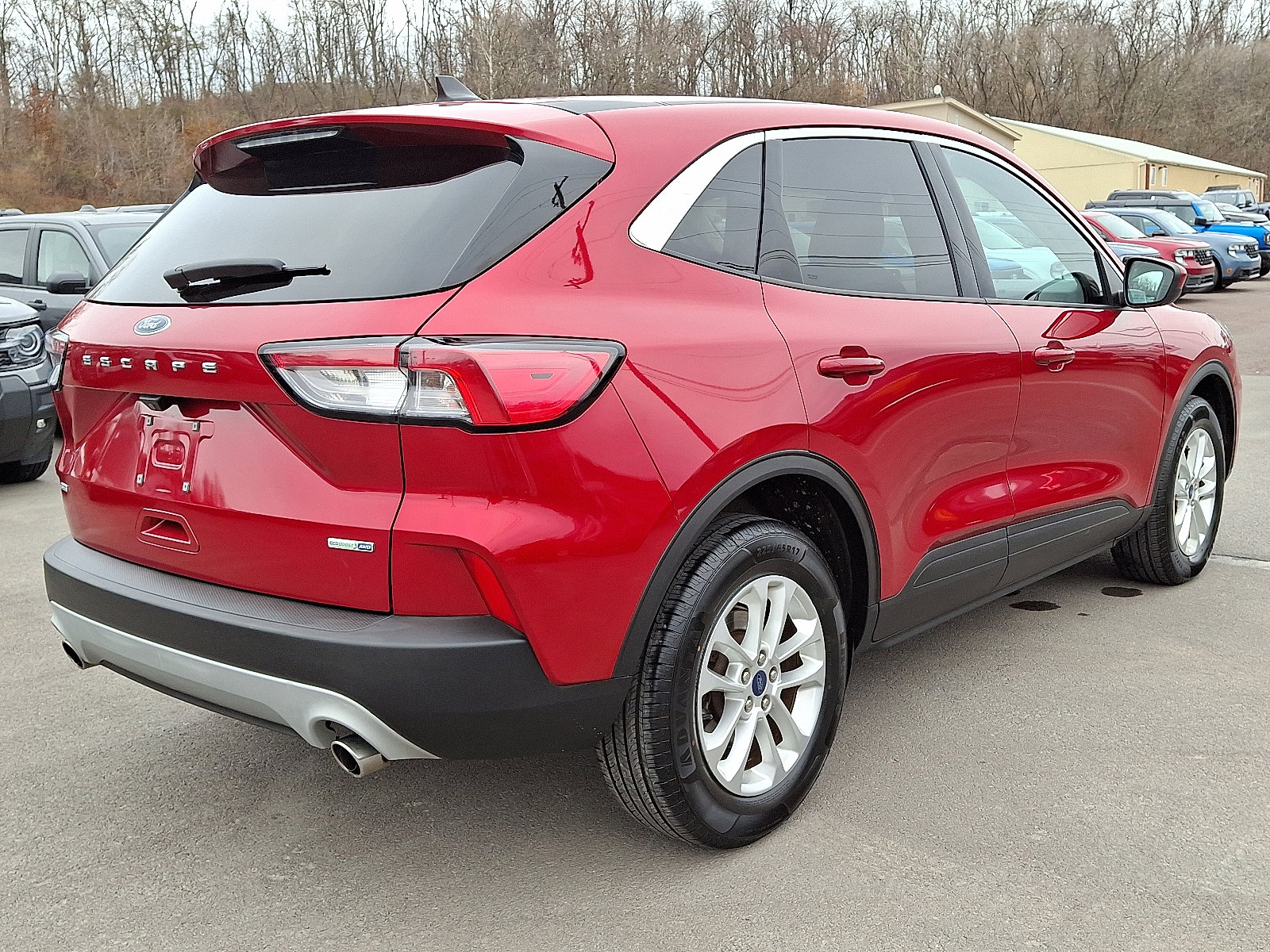 Certified 2020 Ford Escape SE image 10
