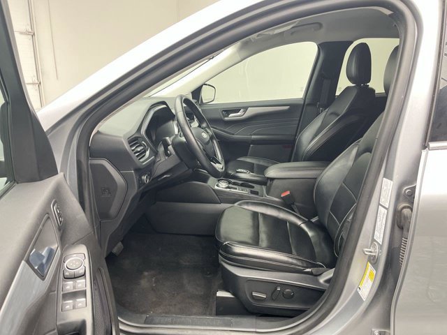Certified 2024 Ford Escape Platinum AWD/4WD image 3
