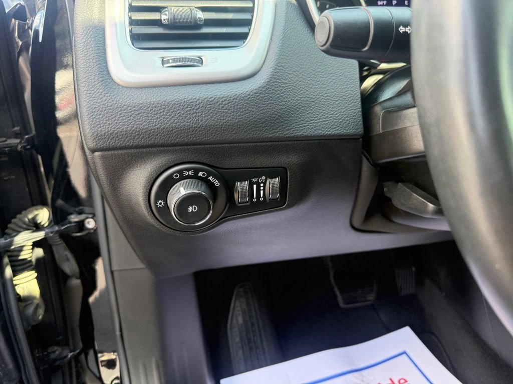 Used 2018 Jeep Compass Latitude AWD/4WD image 22