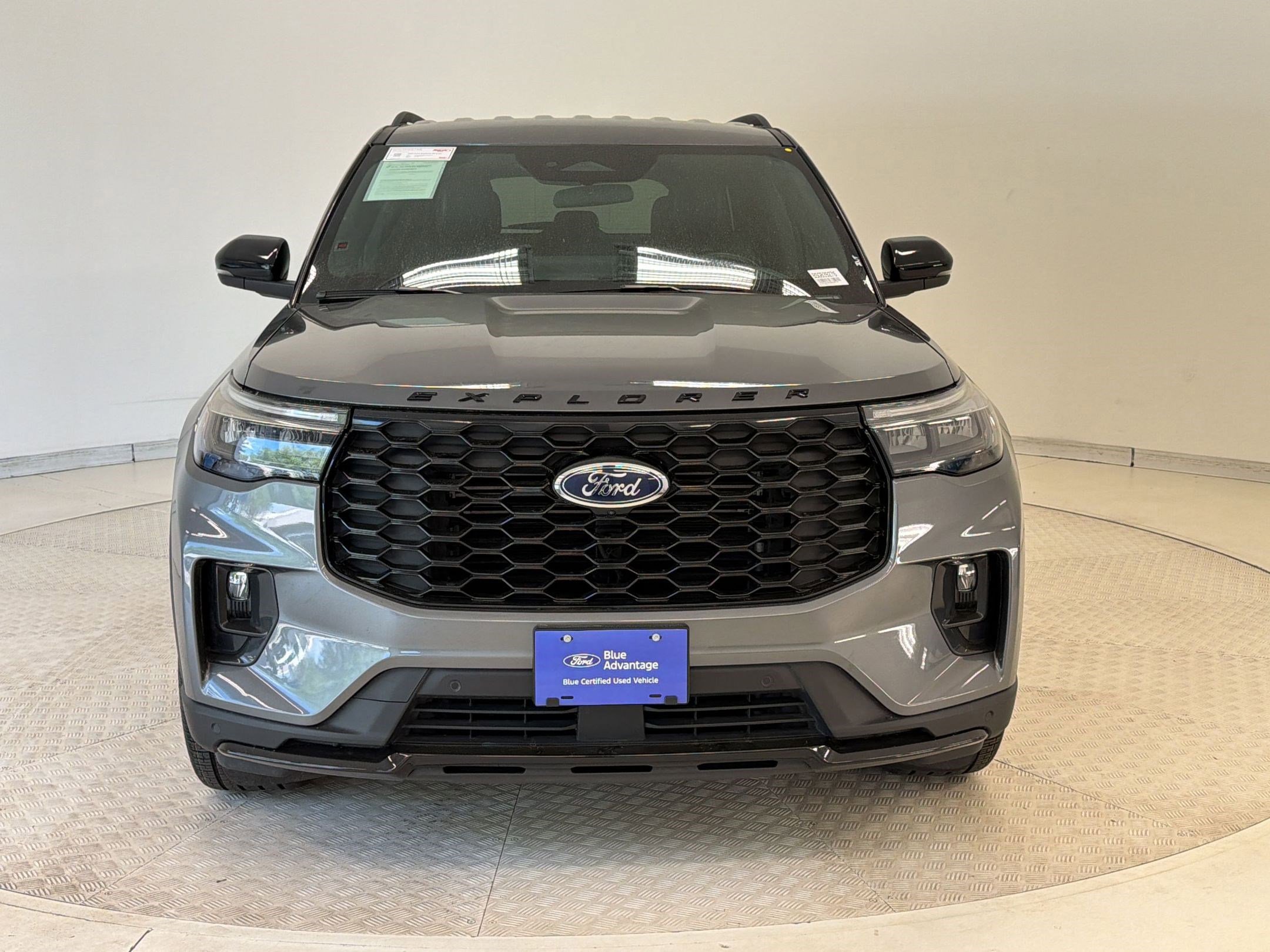 Certified 2025 Ford Explorer ST-Line w/ ST-Line Street Pack image 8