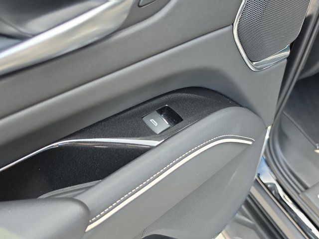 Used 2023 Cadillac Escalade ESV Sport AWD/4WD image 14