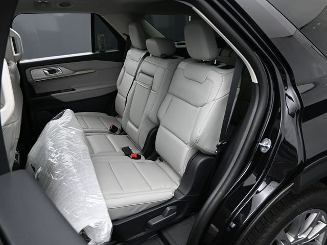 Certified 2025 Ford Explorer Active w/ Active Comfort Package image 26