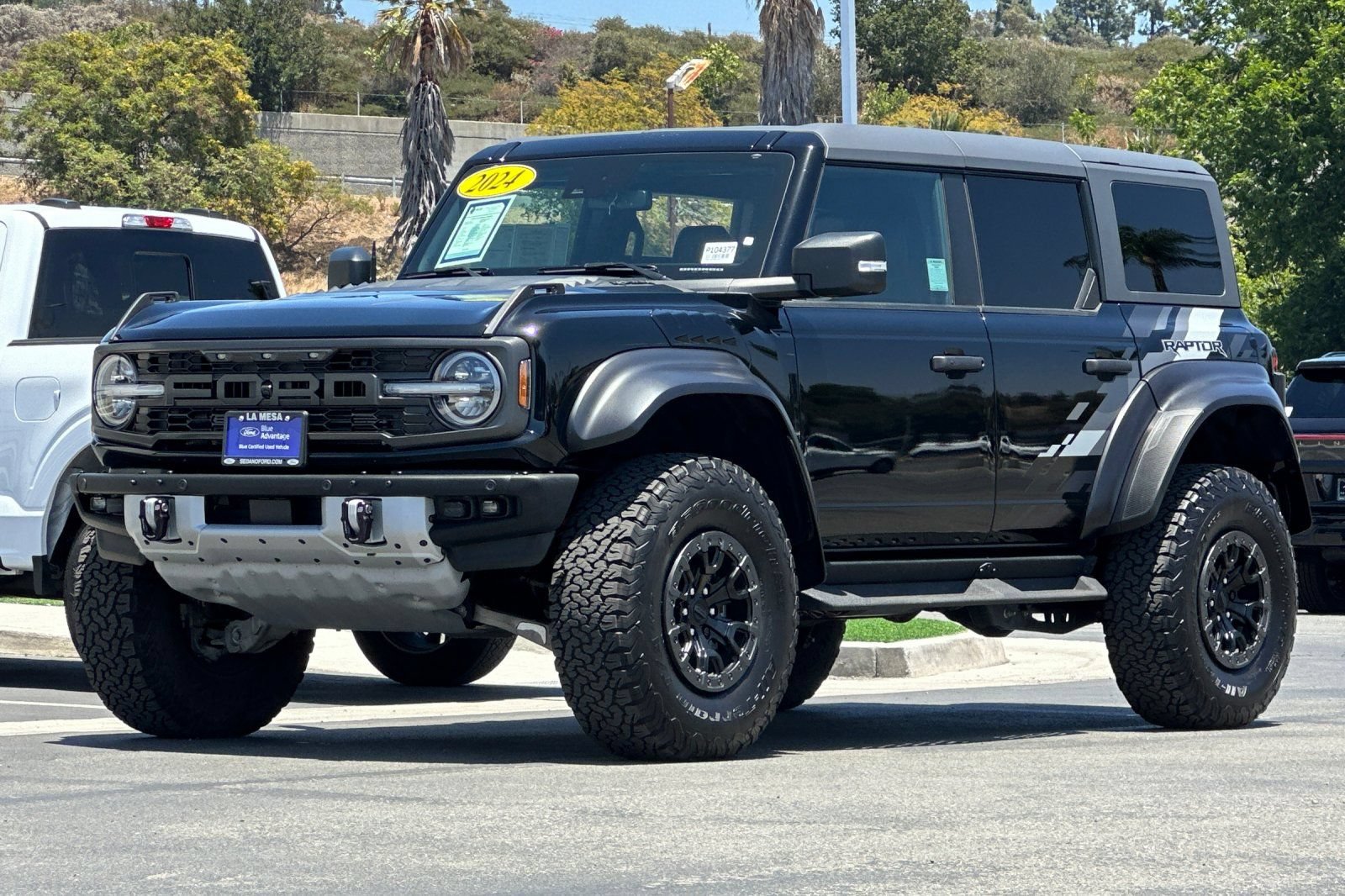 Certified 2024 Ford Bronco Raptor w/ Interior Carbon Fiber Pack 6 AWD/4WD image 7