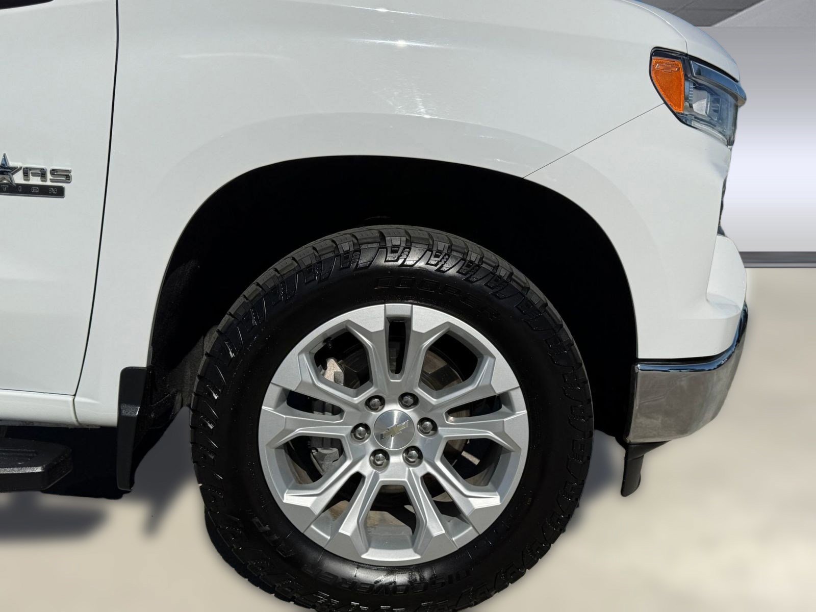 Used 2022 Chevrolet Silverado 1500 LTZ image 11