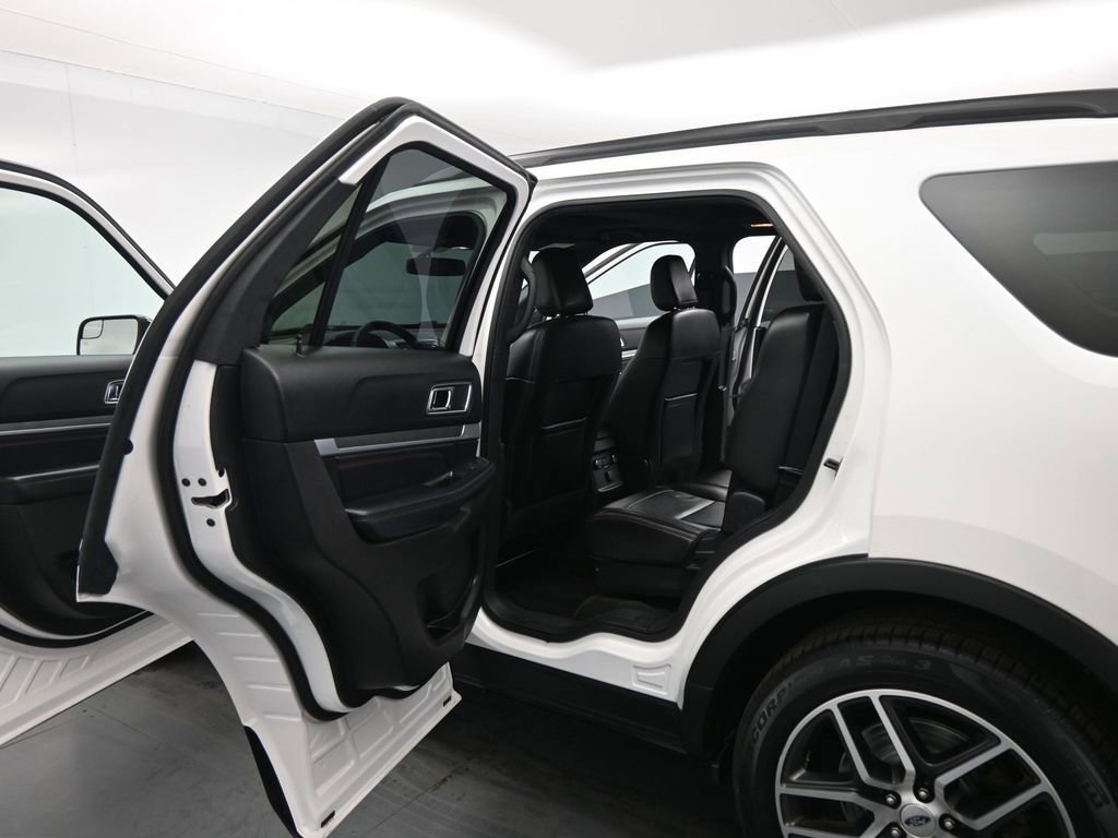 Certified 2018 Ford Explorer Sport image 50