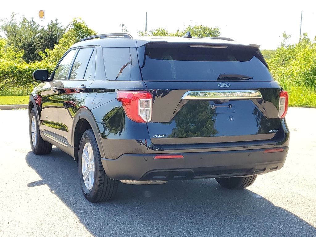 Certified 2024 Ford Explorer XLT AWD/4WD image 3