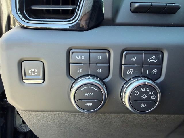 Used 2022 GMC Sierra 1500 AT4X image 12