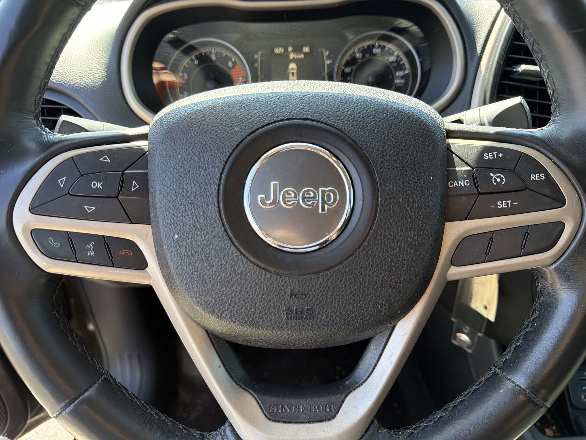 Used 2017 Jeep Cherokee Latitude w/ Safety/Convenience Group image 6