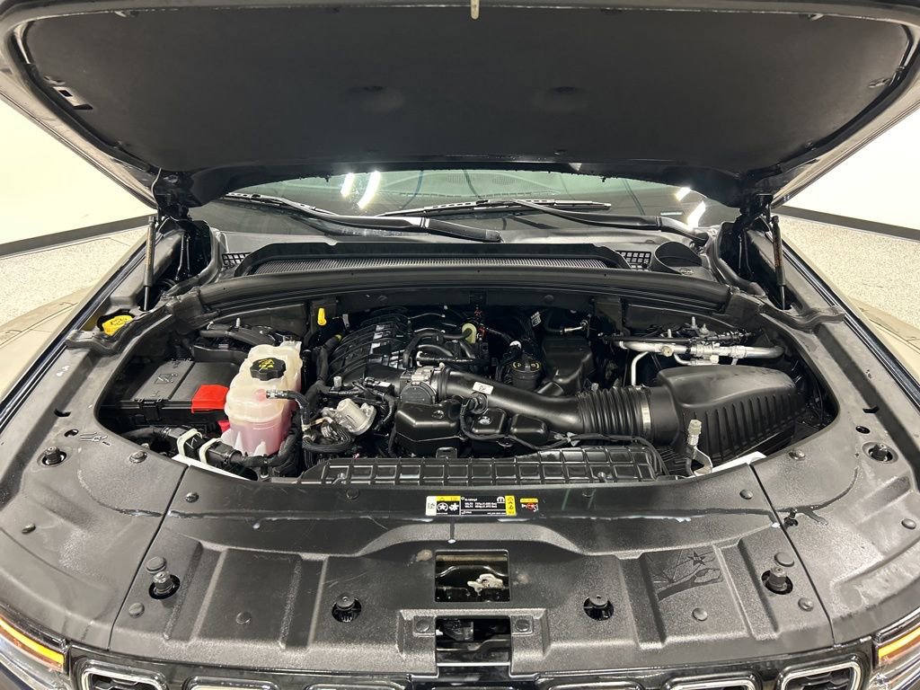 Used 2023 Jeep Grand Cherokee L Limited image 32