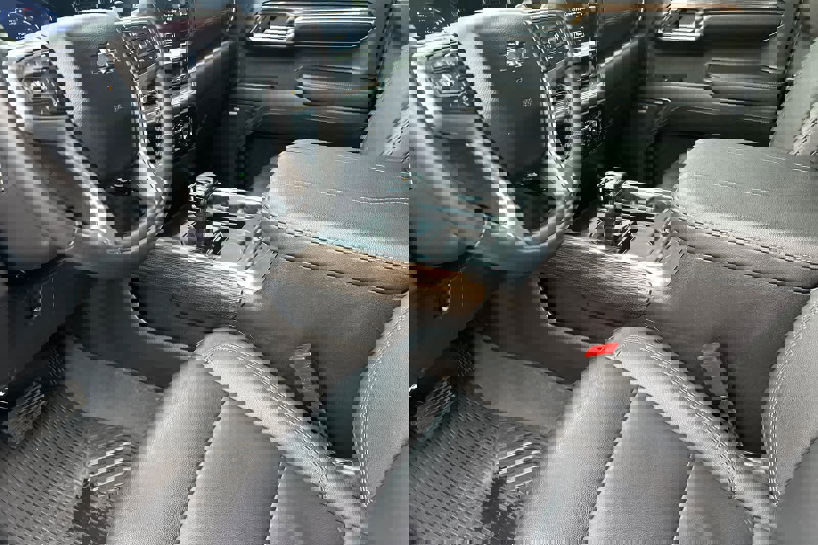 Used 2024 Chevrolet Silverado 1500 LT Trail Boss w/ Convenience Package II image 11