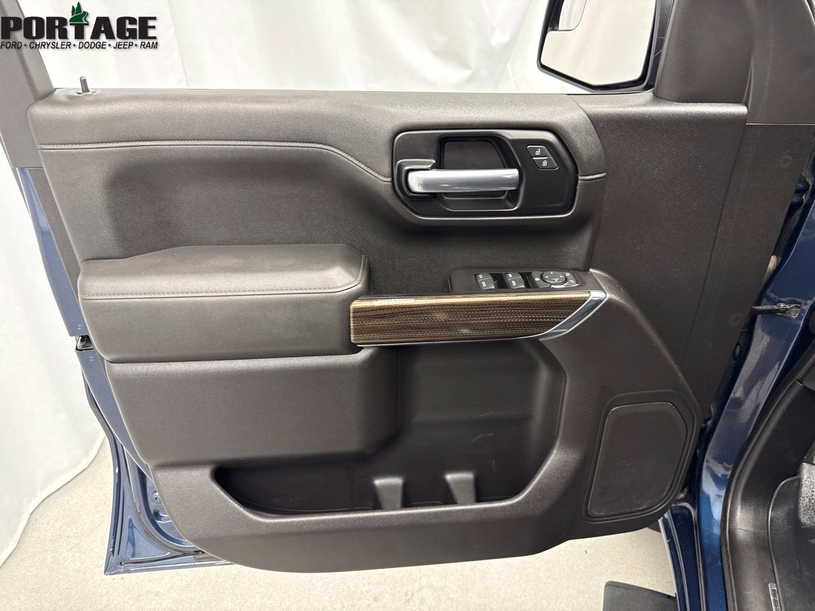 Used 2020 Chevrolet Silverado 1500 LT w/ All-Star Edition AWD/4WD image 15