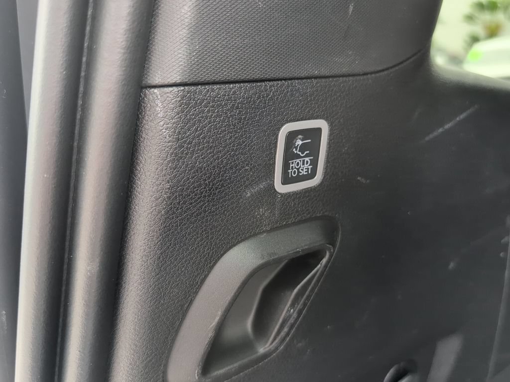 Used 2024 Jeep Wagoneer Series II w/ Flexible Seating Group RWD image 14