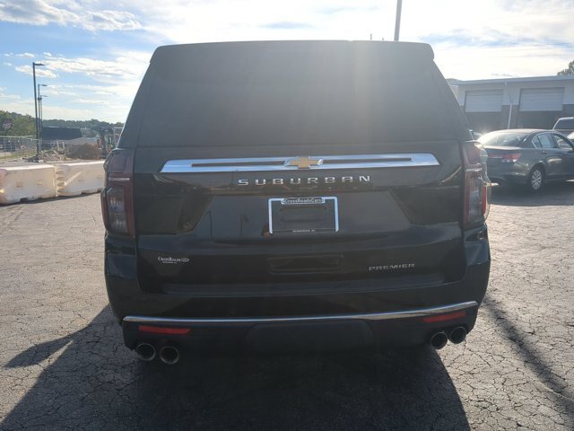 Used 2023 Chevrolet Suburban Premier w/ Premium Package AWD/4WD image 5