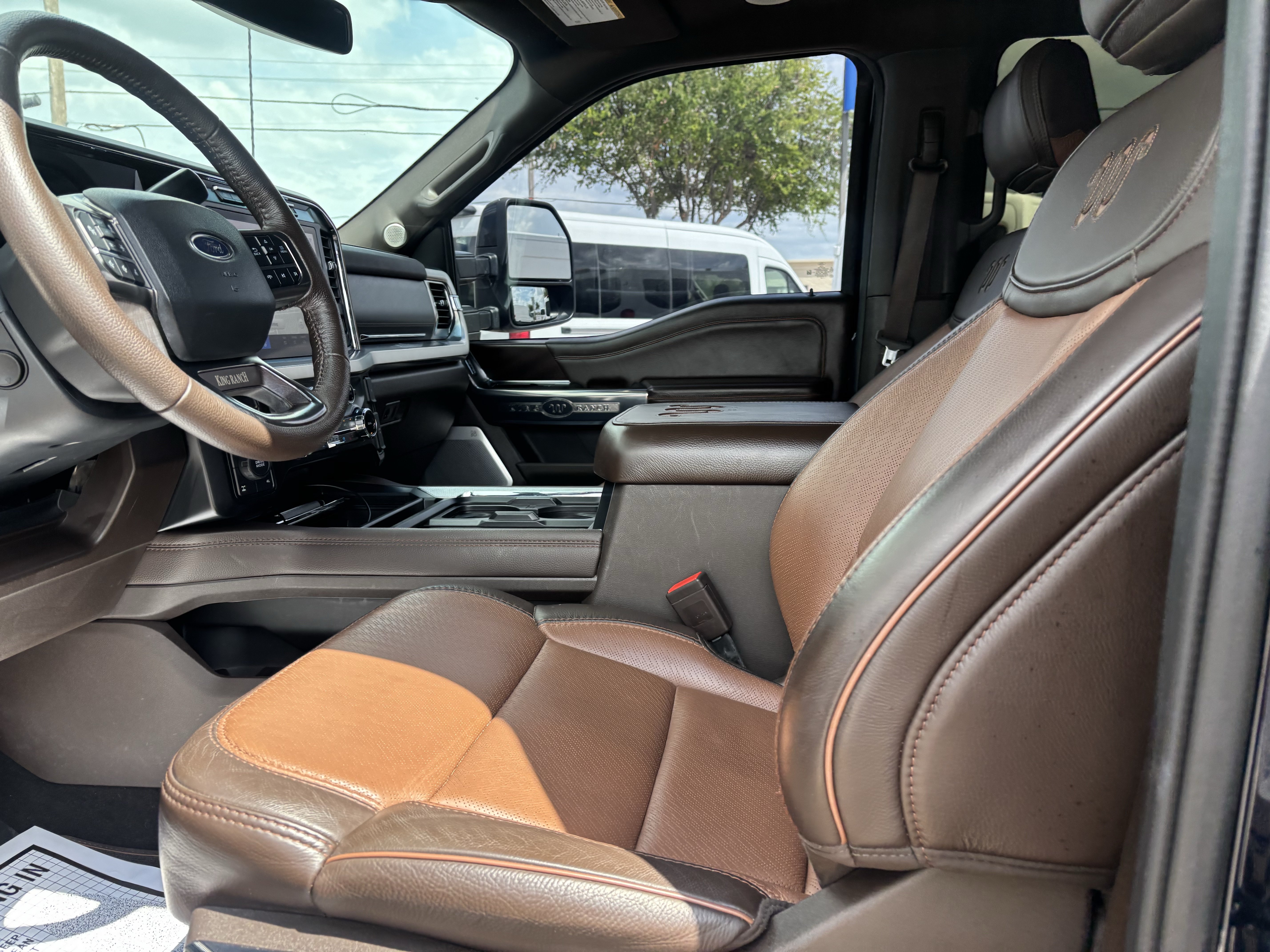 Certified 2024 Ford F250 King Ranch w/ FX4 Off-Road Package AWD/4WD image 12