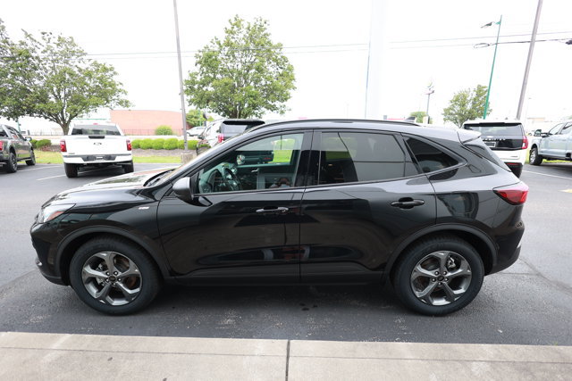 Certified 2025 Ford Escape ST-Line FWD image 11