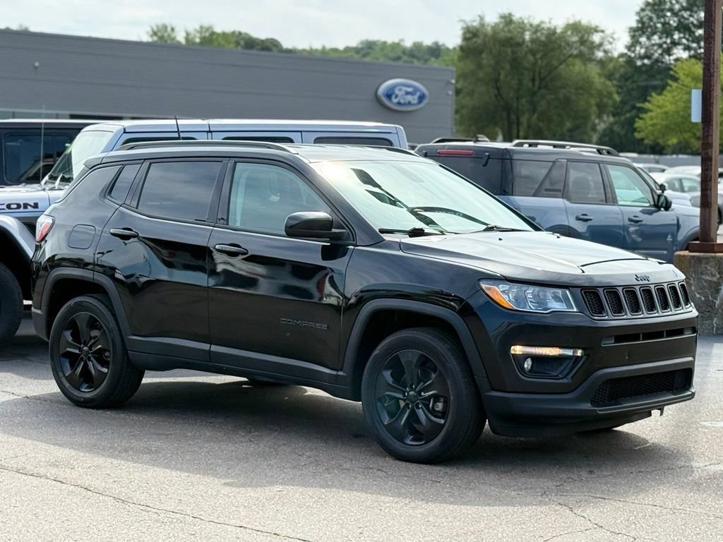 Used 2018 Jeep Compass Latitude AWD/4WD image 26