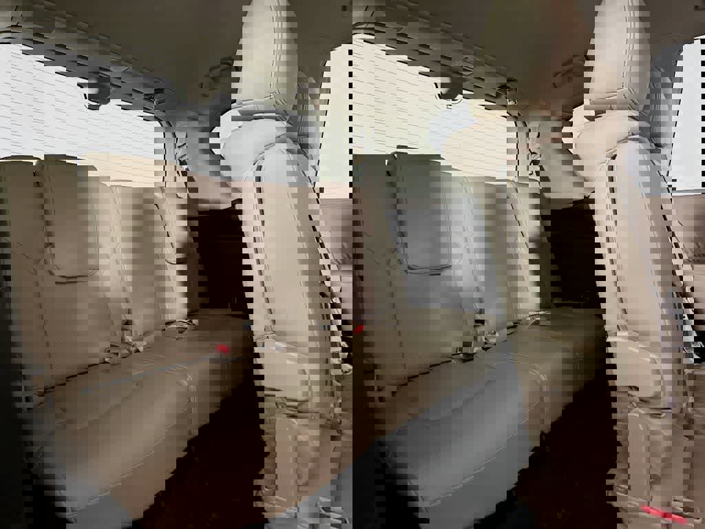 Used 2022 Nissan Armada Platinum image 34