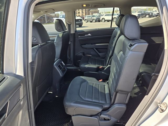 Used 2018 Volkswagen Atlas SEL Premium image 12