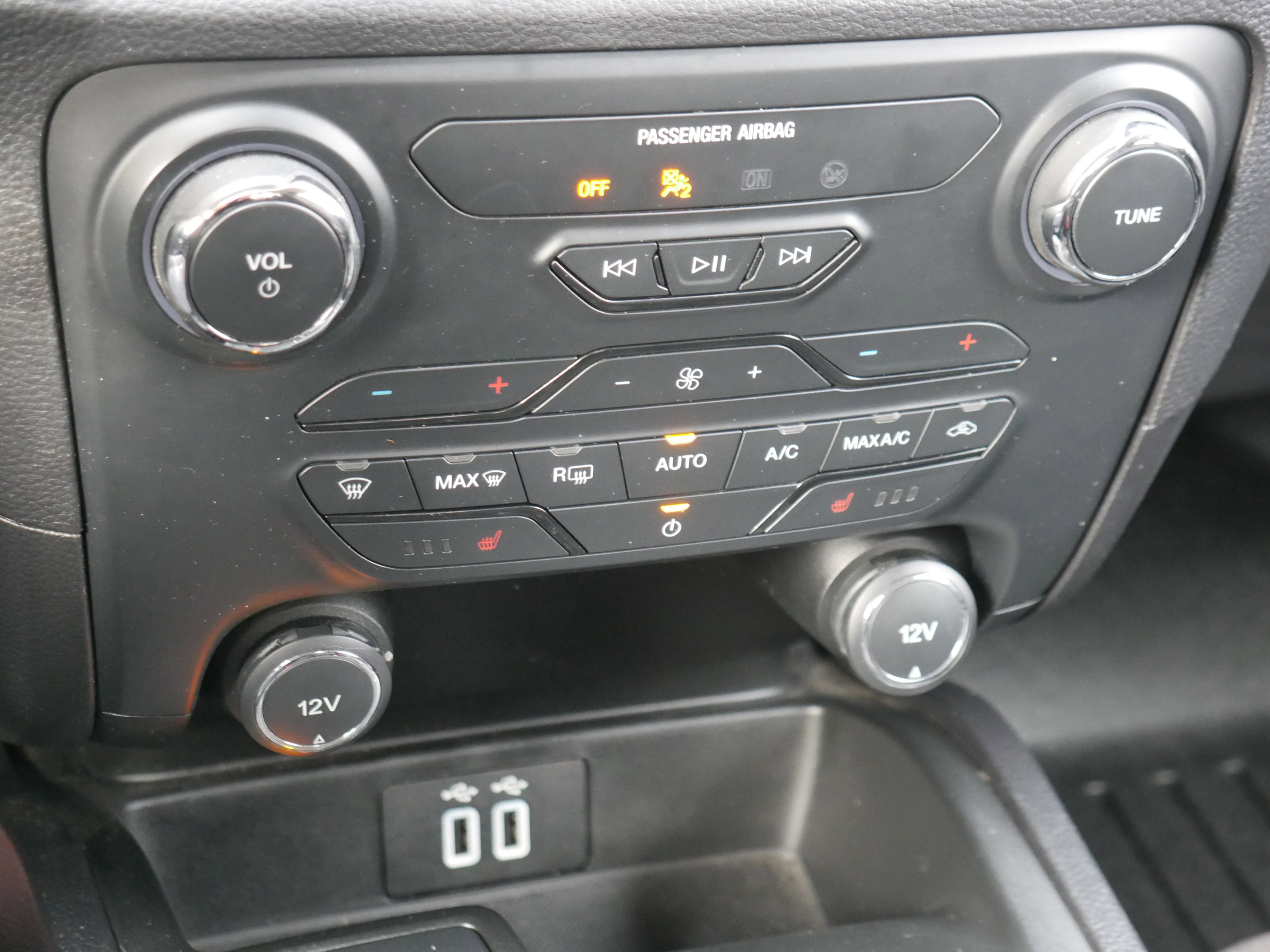 Certified 2019 Ford Ranger Lariat w/ Equipment Group 501A Mid image 14