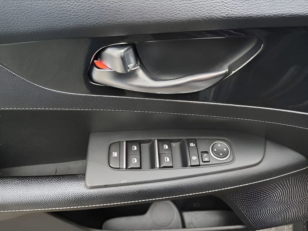 Used 2021 Kia Forte GT-Line image 12