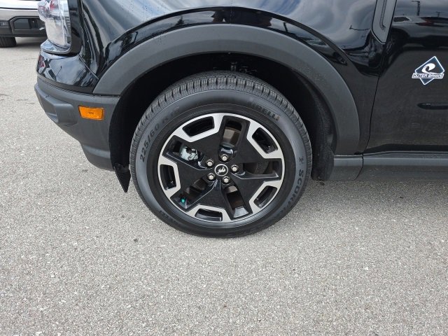 Certified 2022 Ford Bronco Sport Outer Banks w/ Tech Package image 9