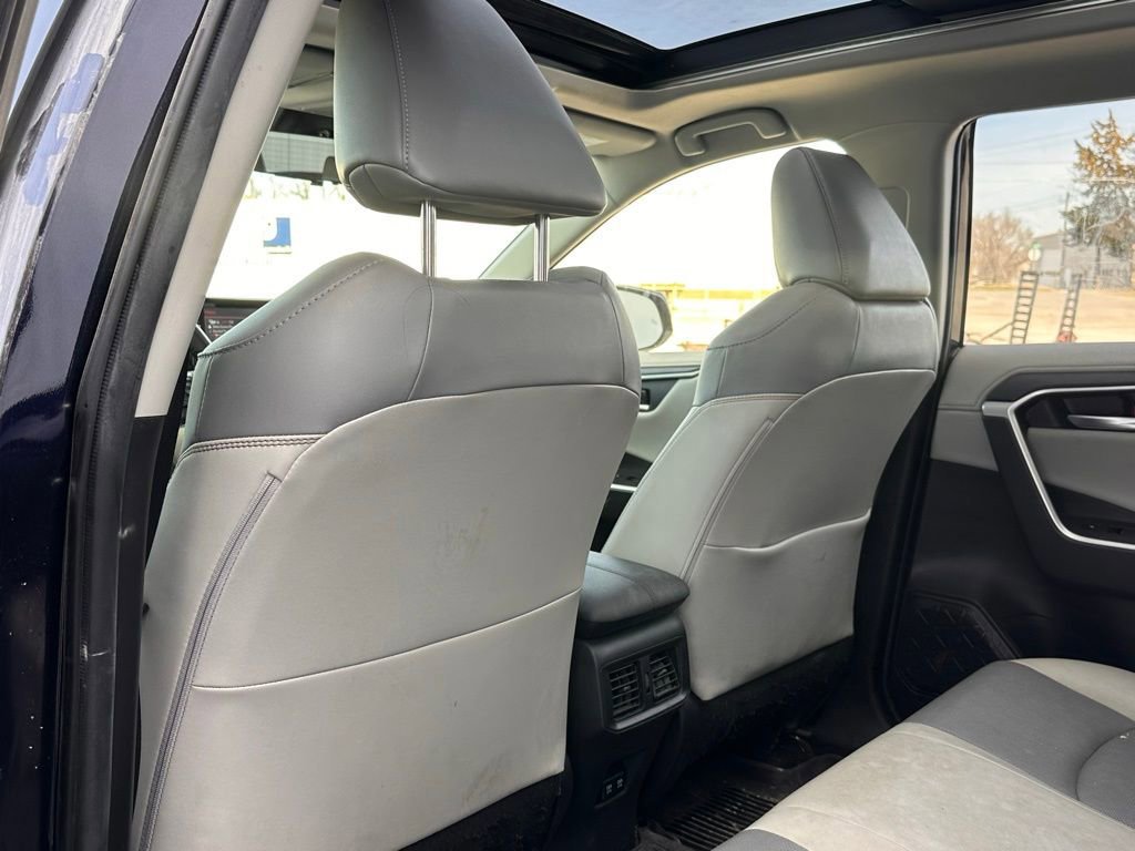 Used 2021 Toyota RAV4 Limited AWD/4WD image 13