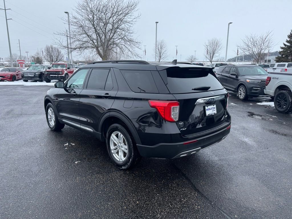 Certified 2023 Ford Explorer XLT w/ Equipment Group 202A image 5