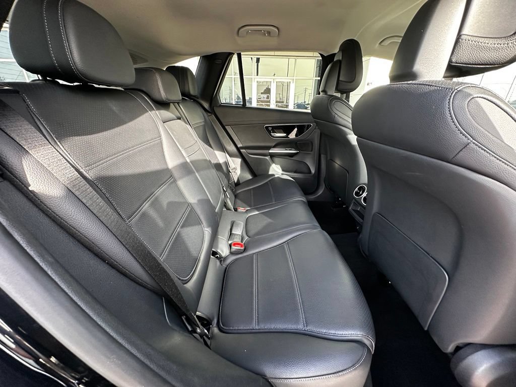 Used 2024 Mercedes-Benz GLC 300 image 20
