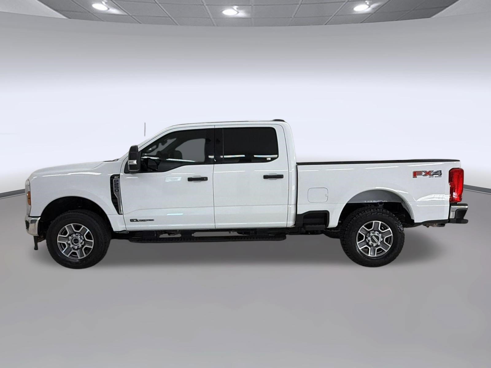 Certified 2025 Ford F250 XLT w/ FX4 Off-Road Package AWD/4WD image 2